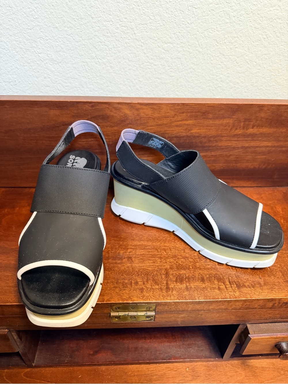 SOREL Joanie IIJ Platform Slingback Sandals in Black and Olive